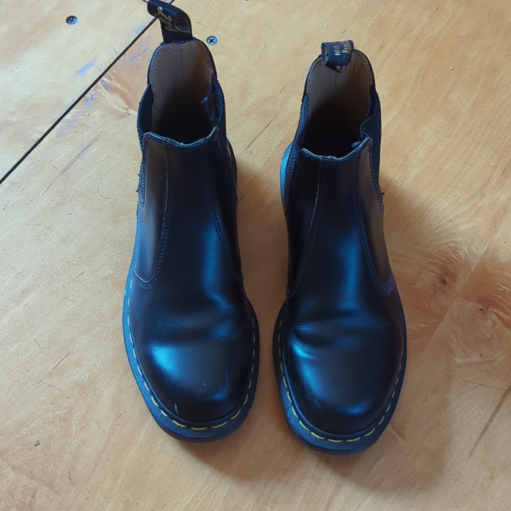 Dr Martens Made in England Chelsea Boots 2976 size 8 uk